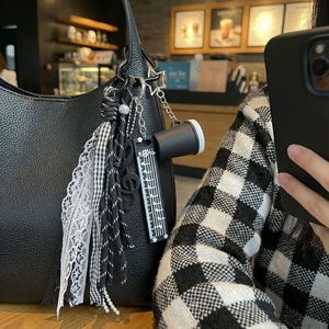 Breloque de sac Y2K Balletcore Cœur Noir et Blanc, Porte-clés Mignon et Tendance avec Note de Musique, Ruban et Pompon, Accessoire Coquette en Dentelle et Nœud Imprimé PLA 3D - Product Image 1