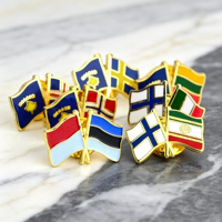 Badge de revers en métal personnalisé OEM sans minimum de commande, double drapeau national croisé en or, émail coloré, style moderne et antique, moulé sous pression