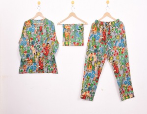 Ensemble de pyjama en coton de qualité supérieure, style vintage, satiné, longueur genou, boutonné, imprimé à la main, respirant, vêtements de nuit d'été - Product Image 1