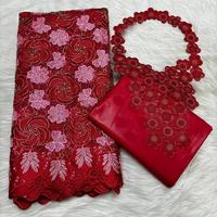 Dentelle africaine soluble dans l'eau avec broderie cordonnée + Ensemble de tissu Bazin de 25 yards pour robe de mariée