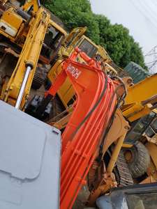 Mini-excavatrice sur chenilles Hitachi EX60-1 d'occasion en bon état, capacité de la benne de 0,8 m³ - Product Image 5