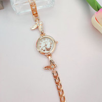 Nouvelle montre-bracelet en alliage papillon, fabrication exquise, compacte, best-seller, quartz créatif, plusieurs fuseaux horaires