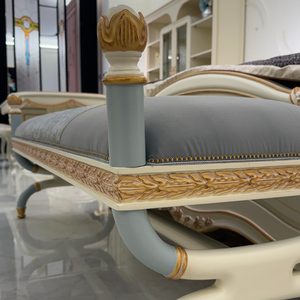 Banco Otomano Clásico <span class=keywords><strong>de</strong></span> Dormitorio, Estilo Barroco Francés Real, Tapizado en Terciopelo Azul con Detalles en Oro Tallado a Mano, Antiguo - Product Image 3