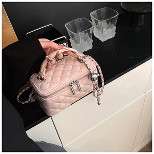 Caja de cadena para dama <span class=keywords><strong>joven</strong></span>, fábrica de bolsos al por mayor, monederos bonitos de lujo con forro de algodón para niñas - Product Image 5