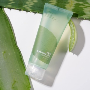 [Isntree] Gel apaisant à l'aloe vera, type hydratant, avec 80% d'aloe vera pour les soins après-soleil et gel hydratant multi-usages 150ml - Product Image 2