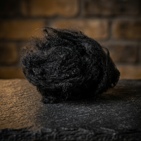 Fibre de polyester creuse pour le maintien de la chaleur et l'obtention d'un volume, idéale pour les vêtements tricotés et le rembourrage de textiles de maison