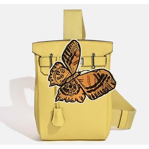 Nouveau Sac de Poitrine Unisexe Tendance Été 2026 <span class=keywords><strong>en</strong></span> <span class=keywords><strong>Cuir</strong></span> Véritable Haut de Gamme avec Boucle de Verrouillage et Large Bandoulière - Product Image 3