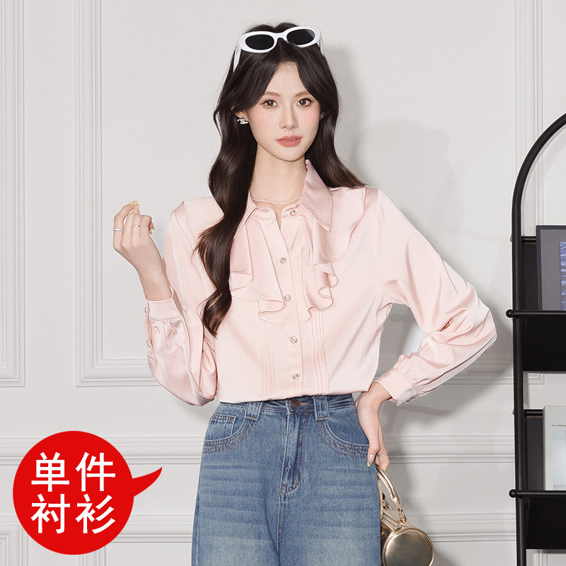 pink shirt