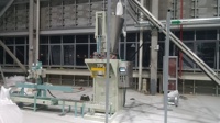 Machine d'emballage sous vide pour poudres de 5 à 50 kg, pour le remplissage et la fermeture de la farine, de la farine de maïs et du talc
