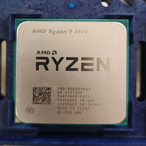Unidad Central de Procesamiento (CPU) <span class=keywords><strong>AMD</strong></span> Ryzen 9 <span class=keywords><strong>5900</strong></span> R9 <span class=keywords><strong>5900</strong></span> de 3.7 GHz, 12 Núcleos, 24 Subprocesos, 7NM, 100 000000061, Ranura AM4, Usada y Desmontada - Product Image 1
