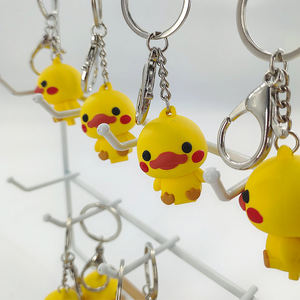 Porte-clés en silicone personnalisés en forme de canard, porte-clés 3D en forme de canard de dessin animé pour un usage quotidien et accessoires de collection - Product Image 1
