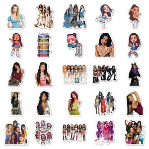 50 pegatinas de moda con temática de estrellas del <span class=keywords><strong>grupo</strong></span> femenino KATSEYE, compradas de fábrica, para decorar fundas de teléfono y maletas. - Product Image 4