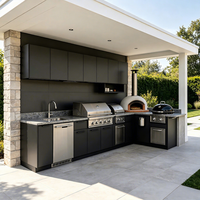 Meubles de cuisine extérieurs intégrés sur mesure de luxe avec comptoir en acier inoxydable et en marbre pour jardin de villa