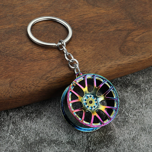 Llavero de Metal Personalizado con Forma de Rueda de Aleación, Estilo de Dibujos Animados, Venta al por Mayor - Product Image 3