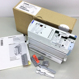 Inverter di Frequenza Originale Lenze E82EV551K4C 8200 Vector 400V 550W per Automazione - Product Image 5