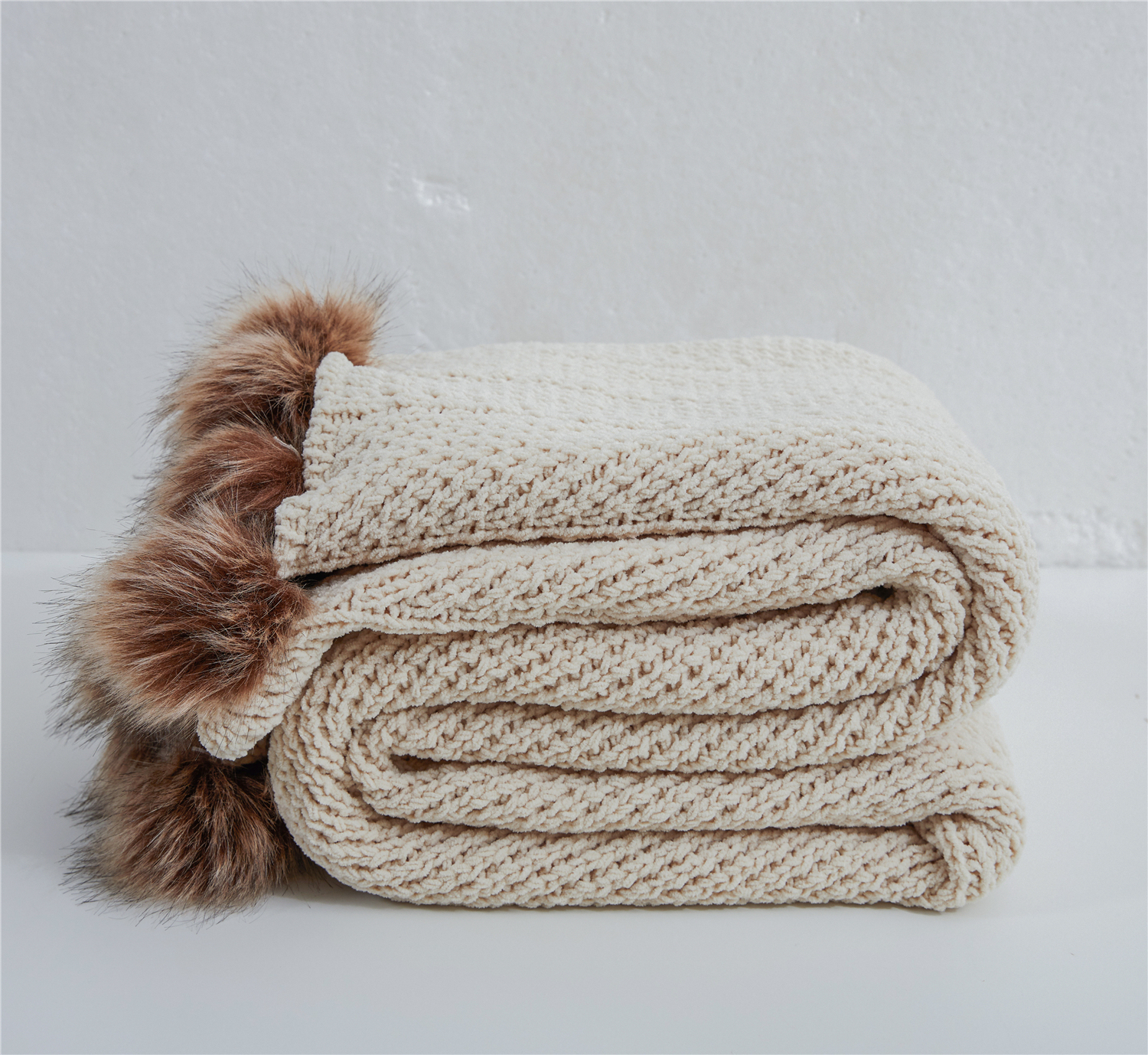 beige