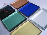 Étagère en verre incurvé trempé de 5mm 6 cm 8mm d'épaisseur verre trempé teinté de barrière