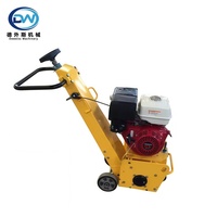 Scarificateur à béton thermique 250 mm - 13 CV 4 temps, réglable de 1 à 10 mm, lames en carbure de tungstène, port de dépoussiérage, pour la rénovation des sols