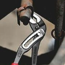 Pompe à eau réglable de haute qualité plombier outils à main pince de pompe à eau multifonction avec Support de personnalisation OEM