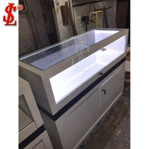 Design Moderno di Bancone Mobile per Negozio di Telefonia - Product Image 2