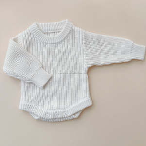 Mameluco de punto grueso de manga larga para recién nacido, de algodón, color blanco crema, con patas cortas, ideal para el regreso a casa, con espacio para el nombre. - Product Image 4