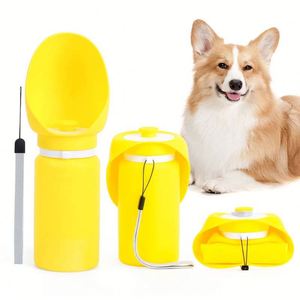 Botella de Agua Minimalista de Silicona para Mascotas, Ligera, de Tres Tonos, para Perros y Gatos, para Viajes - Product Image 1