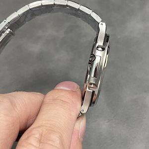 นาฬิกา Seiko NH35 ระบบจักรกลหรูหรา ตัวเรือนสแตนเลสสตีล ขนาดหน้าปัด 40 มม. สายขนาด 20 มม. กลไก ETA พร้อมฟังก์ชั่นสำรองพลังงาน ปฏิทิน และเข็มบอกเวลา - Product Image 3