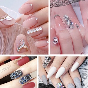 Vente en gros de 50 formes de pierres plates en verre K9, cristaux fantaisie K9 pour la décoration des ongles, la fabrication de bijoux - Product Image 6