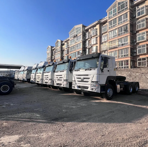 Cabezal de Tractor Sinotruk HOWO 371 usado, bajo kilometraje, 10.000 <span class=keywords><strong>km</strong></span>, Euro 2, bien cuidado - Product Image 1