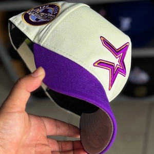 Gorra Ajustada Original de Ala Curva de Alta Calidad con Parche Lateral y Ala Bicolor Estilo HipHop Americano - ¡Gran Oferta! - Product Image 3