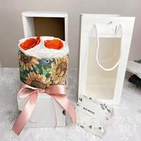 Bunga Festival Qixi Tiga Bunga Kubah Kaca Besar Kotak Hadiah Bunga Abadi Mawar Hydrangea Buket Lumut Grosir