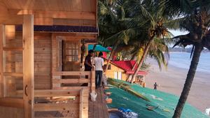 Cabane en bois préfabriquée, <span class=keywords><strong>bungalow</strong></span> de plage avec salle de bain, cabane en rondins modulaire personnalisée pour hôtel-resort, maison en bois préfabriquée pour les <span class=keywords><strong>vacances</strong></span> - Product Image 4