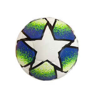 Ballon de football de taille <span class=keywords><strong>5</strong></span>, léger, thermocollé, motif étoile verte, en PU premium pour les matchs et l'entraînement sportif en équipe - Product Image 2