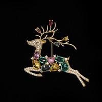 Broche de Cristal XILIANGFEIZI con Diseño de Ciervo Sika, Broche de Cobre con Zirconia de Alta Calidad, Regalo de Navidad, Joyería Fina con Piedras Preciosas