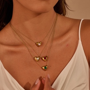 Collar con Colgante <span class=keywords><strong>de</strong></span> Corazón Romántico KITI, Joyería Resistente al Deslustre, Chapado en <span class=keywords><strong>Oro</strong></span> <span class=keywords><strong>de</strong></span> 18K, Acero Inoxidable, Zirconia Colorida, para Mujer - Product Image 1