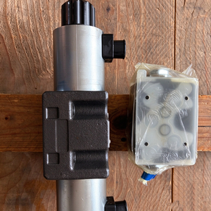 Válvula Direccional Proporcional Hidráulica de 24V Serie DSPE7, Modelo DSPE 7-C15020N-II A230K1, Operada por Piloto - Product Image 4