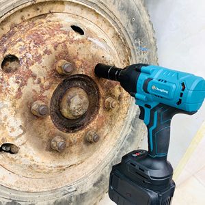 Llave de Impacto Inalámbrica de 1250N.m con Motor sin Escobillas, M12-M36, Herramientas de Reparación Automotriz, Juego de Llaves Inalámbricas Recargables de Litio de Alta Resistencia - Product Image 1