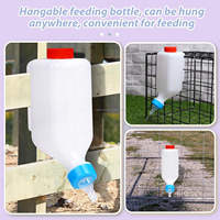 Nouveau biberon d'allaitement suspendu de 500 ml/800 ml avec poignée et tétines en plastique et caoutchouc pour l'alimentation des chèvres, des moutons et des agneaux