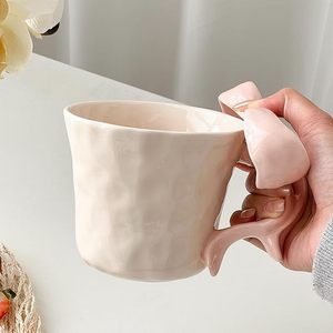 Mignonne tasse en céramique pour lait, réutilisable, avec poignée en forme de nœud, compatible lave-vaisselle et micro-ondes, pour le bureau, la maison, le café - Product Image 5