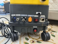 Lave-voiture électrique et outils de nettoyage Machine de nettoyage à vapeur pour le lavage de tapis Autres équipements de nettoyage