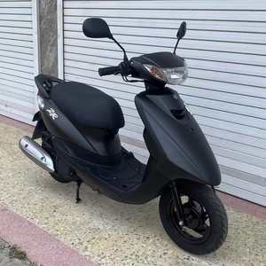 Venta al por mayor de motocicletas YAMAHA <span class=keywords><strong>JOG</strong></span> ZR de 50cc, 4 tiempos, refrigeradas por agua, scooter clásico japonés de <span class=keywords><strong>49cc</strong></span>, ciclomotor de gasolina para desplazamientos urbanos. - Product Image 3