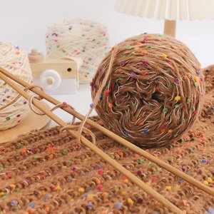 Fil à écharpe en <span class=keywords><strong>laine</strong></span> mélangée OE 7s, teint en dégradé, super doux, moelleux, chaud, anti-boulochage, 125g, mélange artisanal de fils colorés arc-en-ciel pour la vente en gros - Product Image 1