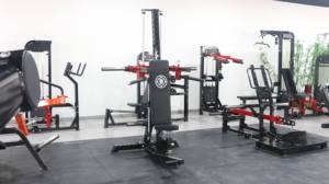 Equipo deportivo comercial a <span class=keywords><strong>precio</strong></span> <span class=keywords><strong>de</strong></span> fábrica, máquina corporal <span class=keywords><strong>de</strong></span> prensa <span class=keywords><strong>de</strong></span> hombros sentada <span class=keywords><strong>para</strong></span> uso en <span class=keywords><strong>gimnasio</strong></span>, entrenamiento <span class=keywords><strong>de</strong></span> fuerza hecho <span class=keywords><strong>de</strong></span> acero - Product Image 3