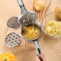 Handmatige siliconen aardappelpureeknijper en -stamper met 3 verwisselbare schijven, heavy-duty keukenhulp SUN Well Model 01BB022