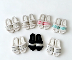 Chaussons d'hiver chauds en peluche pour femmes, sandales plates à enfiler, douces en fausse fourrure, pour intérieur et chambre, vente en gros - Product Image 1