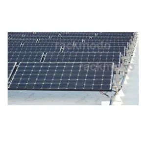Instalación del sistema de montaje solar de techo plano para soportar panel solar