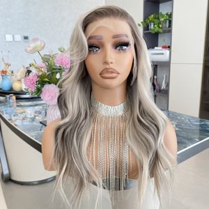 Perruques CARKIRA 13x6 Lace Front Wig Blond Cendré Ondulé Synthétique Sans Colle Résistant à la Chaleur 24 Pouces Fibres Synthétiques - Product Image 4