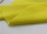 Tissu en polyester haute densité - Durable, résistant aux plis, indéchirable, idéal pour les textiles de maison, les housses industrielles et la tapisserie d'ameublement