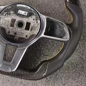 Cuir perforé en Fiber de carbone de haute qualité pour Mercedes Benz <span class=keywords><strong>A</strong></span> <span class=keywords><strong>classe</strong></span> B <span class=keywords><strong>classe</strong></span> C <span class=keywords><strong>classe</strong></span> <span class=keywords><strong>AMG</strong></span> c260 GLA GLC GL <span class=keywords><strong>volant</strong></span> de voiture - Product Image 5