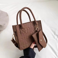 Nouveau Sac à Main Polyvalent 2025 en Feutre Texturé, Motif Géométrique Tendance, Durable, Porté Épaule ou Croisé, Modèle Mère-Fille